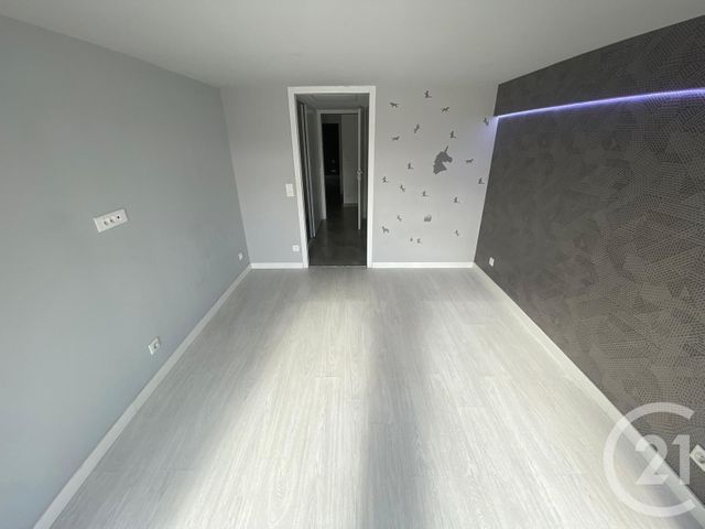 maison à louer - 6 pièces - 116.25 m2 - PRADES LE LEZ - 34 - LANGUEDOC-ROUSSILLON - Century 21 Granié Immobilier