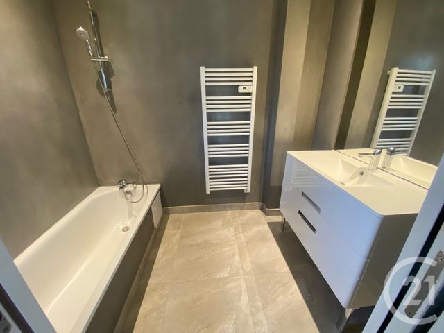 maison à louer - 6 pièces - 116.25 m2 - PRADES LE LEZ - 34 - LANGUEDOC-ROUSSILLON - Century 21 Granié Immobilier