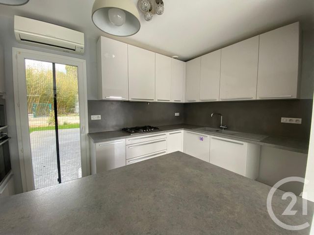 maison à louer - 6 pièces - 116.25 m2 - PRADES LE LEZ - 34 - LANGUEDOC-ROUSSILLON - Century 21 Granié Immobilier