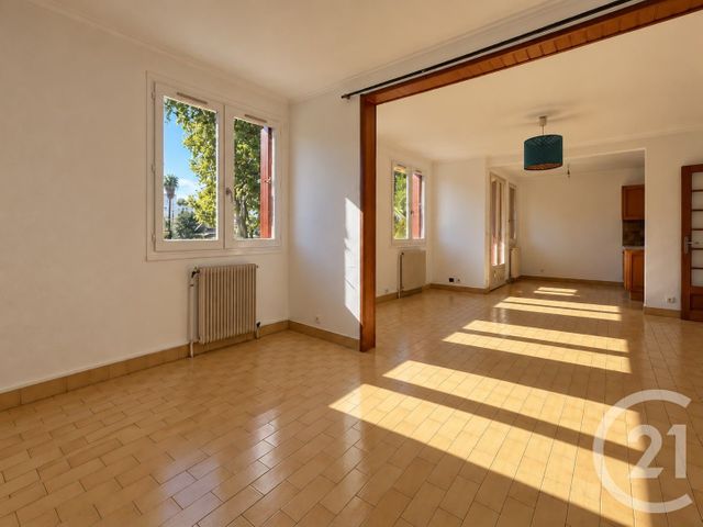 Appartement F3 à louer - 3 pièces - 81.0 m2 - MONTPELLIER - 34 - LANGUEDOC-ROUSSILLON - Century 21 Granié Immobilier