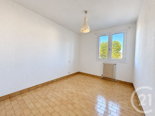 Appartement F3 à louer - 3 pièces - 81.0 m2 - MONTPELLIER - 34 - LANGUEDOC-ROUSSILLON - Century 21 Granié Immobilier