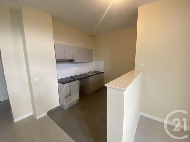 Appartement F3 à louer - 3 pièces - 84.67 m2 - ST GELY DU FESC - 34 - LANGUEDOC-ROUSSILLON - Century 21 Granié Immobilier
